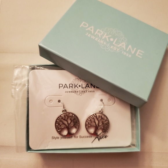 Park Lane Gwenyth Pierced Earrings Silver - Picture 6 of 6